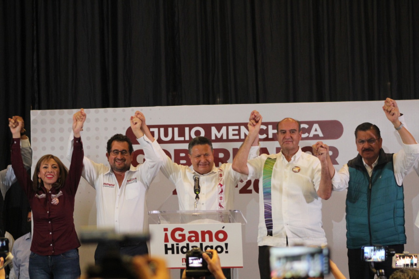 Julio Menchaca, se declara vencedor en la elección para gobernador.