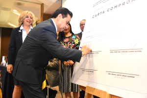    Congreso de Hidalgo firma carta compromiso con FES Acatlán para capacitación a servidores públicos