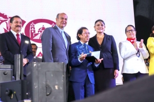 Natividad Castrej&oacute;n encabeza conmemoraci&oacute;n del Bicentenario de Mixquiahuala