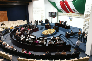 Propone diputado Juli&aacute;n Nochebuena tipificar como delito el abandono de c&oacute;nyuge