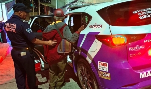 Reintegran a adulto mayor desorientado con su familia en Uni&oacute;n Popular