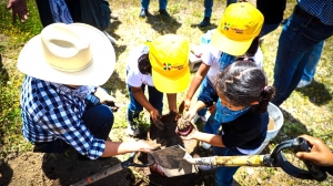 Iniciativa Cadena de Amor del DIF Hidalgo acerca a ni&ntilde;as y ni&ntilde;os de atenci&oacute;n prioritaria al campo