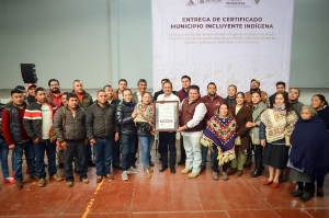 Recibió Acaxochitlán certificado de municipio indígena incluyente