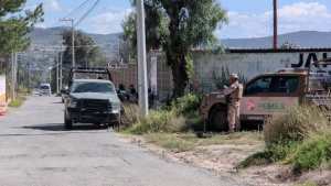 Asegura la polic&iacute;a un t&uacute;nel y equipo para robar combustible