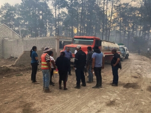 Ya se atiende el incendio registrado en cerro de Ajacaya, municipio de Zacualtip&aacute;n