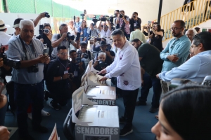 La votaci&oacute;n avanza en calma