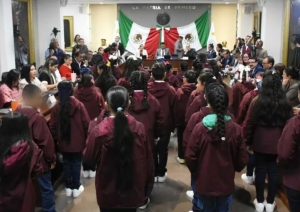 Rinden protesta las y los legisladores infantiles del 11 parlamento
