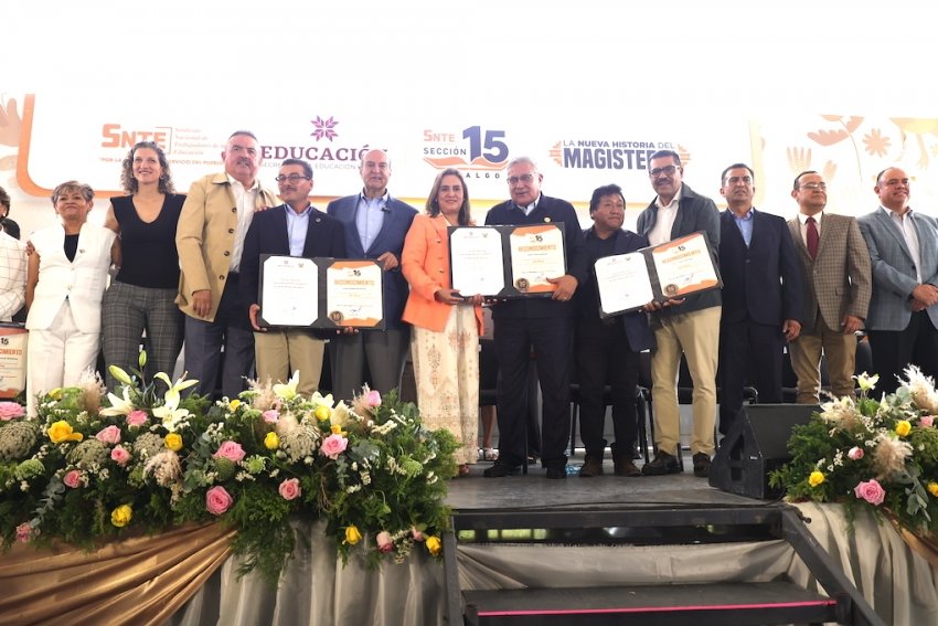 SEPH y SNTE reconocen trayectoria de mil 912 trabajadoras y trabajadores de la educación