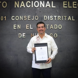 Acreditan como Diputado Federal electo a Daniel Andrade