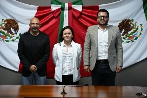 Cristhian Saraid Pardo Villeda recibe la &ldquo;La Mina del Tiempo&rdquo; por su destacada trayectoria en el baloncesto