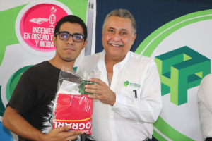 Estudiantes de la UPH reciben reconocimientos y apoyos para prácticas académicas