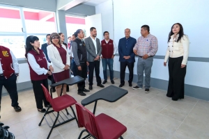 Hidalgo logra cobertura de educaci&oacute;n media superior p&uacute;blica en los 84 municipios