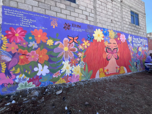 Mujeres realizaron murales en 16 municipios