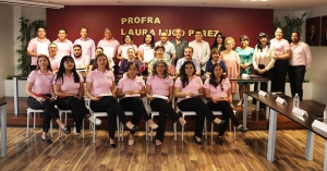 Entrega IHE oficios de comisi&oacute;n a docentes que participar&aacute;n en programa de intercambio M&eacute;xico-Estados Unidos