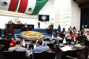 Legisladores proponen crear un programa de estancias infantiles