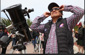 Secretaría de Educación Pública recomienda extremar precauciones a las comunidades escolares referente al eclipse de sol del 8 de abril