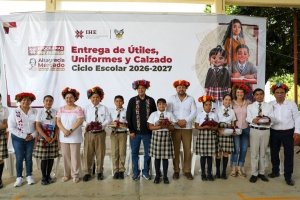 Beneficia SEPH con apoyos e infraestructura a estudiantes de San Felipe Orizatl&aacute;n