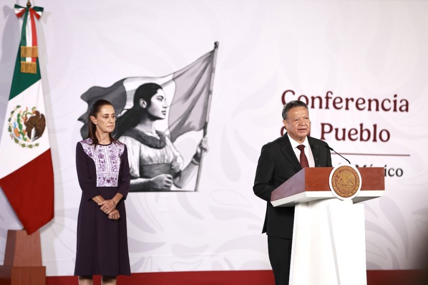 Julio Menchaca presenta el Podecobi Zapotlán y la reactivación de la Cooperativa La Cruz Azul