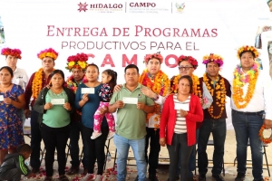 Saderh impulsa al campo en la Huasteca con entrega hist&oacute;rica de apoyos