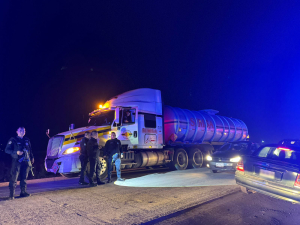 Detiene Polic&iacute;a Estatal a sujeto por robo de&nbsp;&nbsp;tractocami&oacute;n que transportaba di&eacute;sel&nbsp;&nbsp;&nbsp;