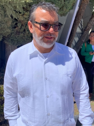 Ricardo Monreal presenta iniciativa para regular la inteligencia artificial