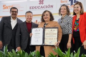 Mediante pol&iacute;ticas educativas, Menchaca prioriza recursos para el sector