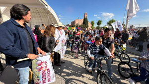 Cientos de ni&ntilde;as y ni&ntilde;os de pueblos originarios de Hidalgo,&nbsp;se benefician con Biciclet&oacute;n Ind&iacute;gena 2024