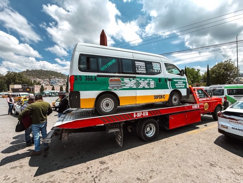 Refuerzan revisiones a colectivas y taxis en Pachuca