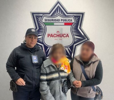 Reencuentran a adulta mayor con su familia en Pachuca