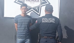 Detienen a joven armado tras amenazar a repartidor en Arboledas de San Javier