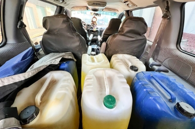 &nbsp;En patrullajes, SSPH asegura hidrocarburo y veh&iacute;culos&nbsp;