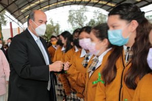 La educaci&oacute;n de las ni&ntilde;as es prioridad en el gobierno de julio Menchaca