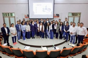 Said Vargas abre espacio a j&oacute;venes del magisterio