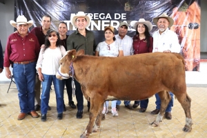Entrega de apoyos por m&aacute;s de 3.3 mdp en Cuautepec de Hinojosa
