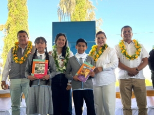 SEP federal y estatal&nbsp; fortalecen educaci&oacute;n intercultural&nbsp;con entrega de libros en H&ntilde;&auml;h&ntilde;u