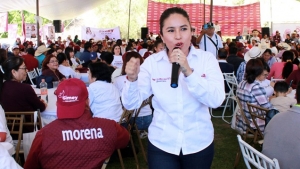 Simey Olvera es la candidata que más contacto tiene con el pueblo