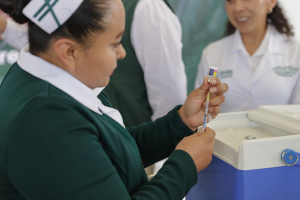 IMSS Bienestar Hidalgo invita a vacunar a menores de cinco a&ntilde;os y embarazadas para prevenir la tos ferina