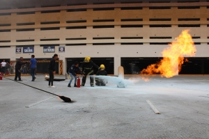 Personal de la PIBEH se capacita para actuar en caso de incendios