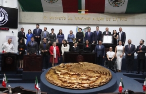 Titular de la Secretar&iacute;a de Gobierno acude al congreso estatal a la entrega de la Medalla Miguel Hidalgo y Costilla en su edici&oacute;n 2024