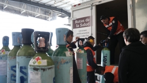 En coordinaci&oacute;n con la Secretar&iacute;a de Marina, IMSS Bienestar establece puente a&eacute;reo para llevar medicamentos y v&iacute;veres comunidades de Hidalgo