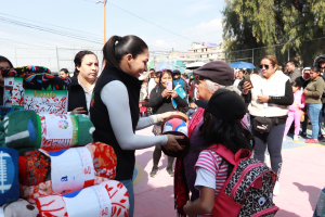 M&aacute;s de dos mil familias en situaci&oacute;n de vulnerabilidad ser&aacute;n beneficiadas con las Entregas Invernales del DIF Pachuca.