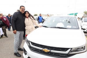 Secci&oacute;n 15 del SNTE reconoce a su Magisterio