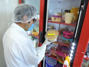 PREVIO AL REGRESO A CLASES, SSH Y COPRISEH EMPRENDEN ACTIVIDADES DE CONTROL SANITARIO EN CENTROS DE CONSUMO ESCOLAR