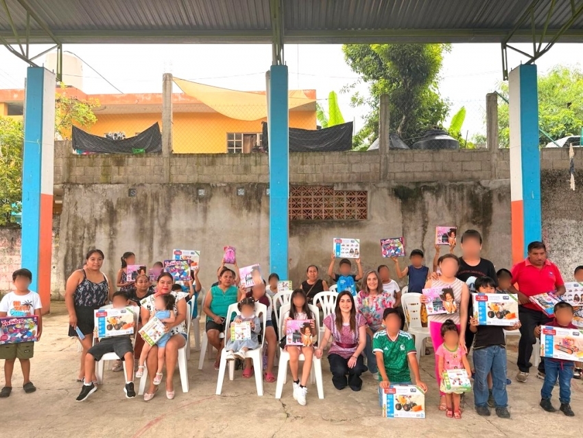Cartas con Valor fomenta principios en la niñez en Huejutla