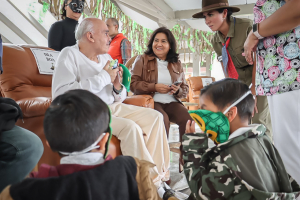 Promueve Edda Vite Encuentros Intergeneracionales en Casa de la Tercera Edad