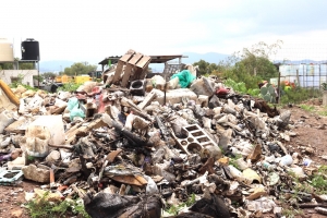 Intensifica SIPDUS limpieza de drenes en Pachuca para evitar anegamientos