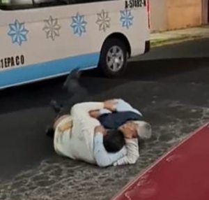 Choferes del transporte p&uacute;blico en Epazoyucan, protagonizan pleito