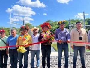 Infraestructura h&iacute;drica y apoyos productivos para la Huasteca y Sierra Alta