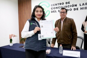 Certifica CCLEH a su personal para mejorar atenci&oacute;n a la ciudadan&iacute;a