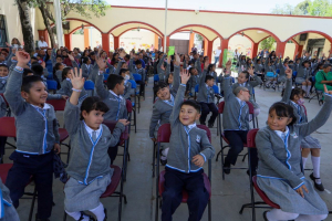    Regresan a clases casi 600 mil estudiantes de nivel básico en Hidalgo